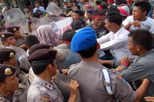 3 Aliansi Massa di Pekanbaru Demo PSU